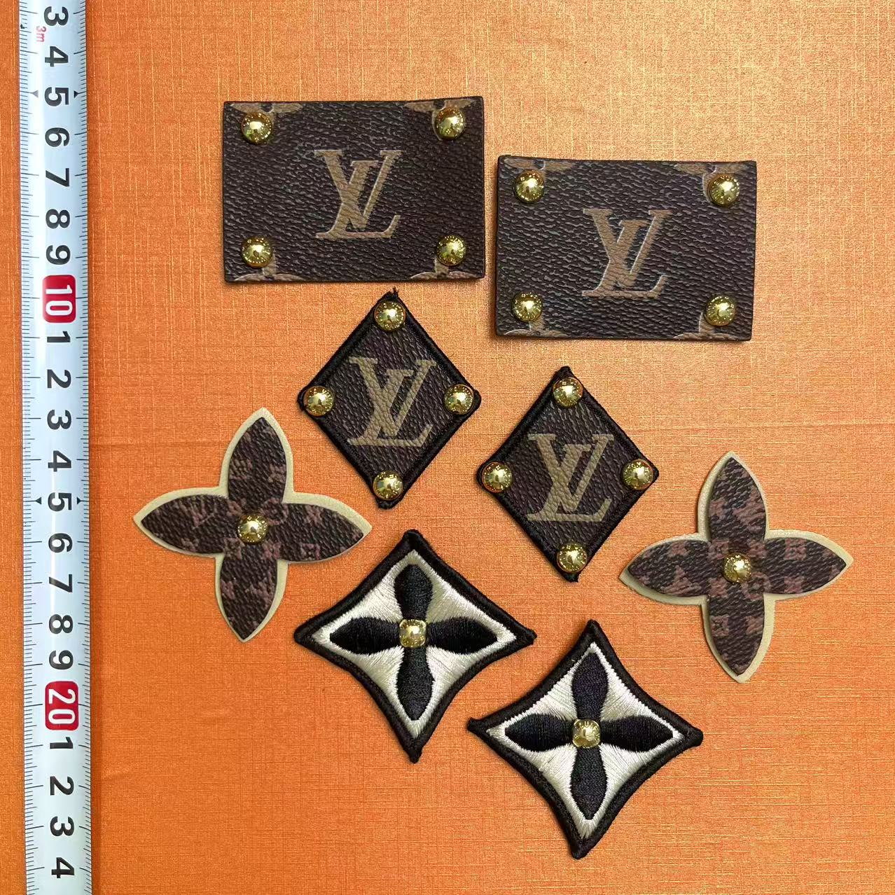 Patches-Lulu*8 /20 pcs