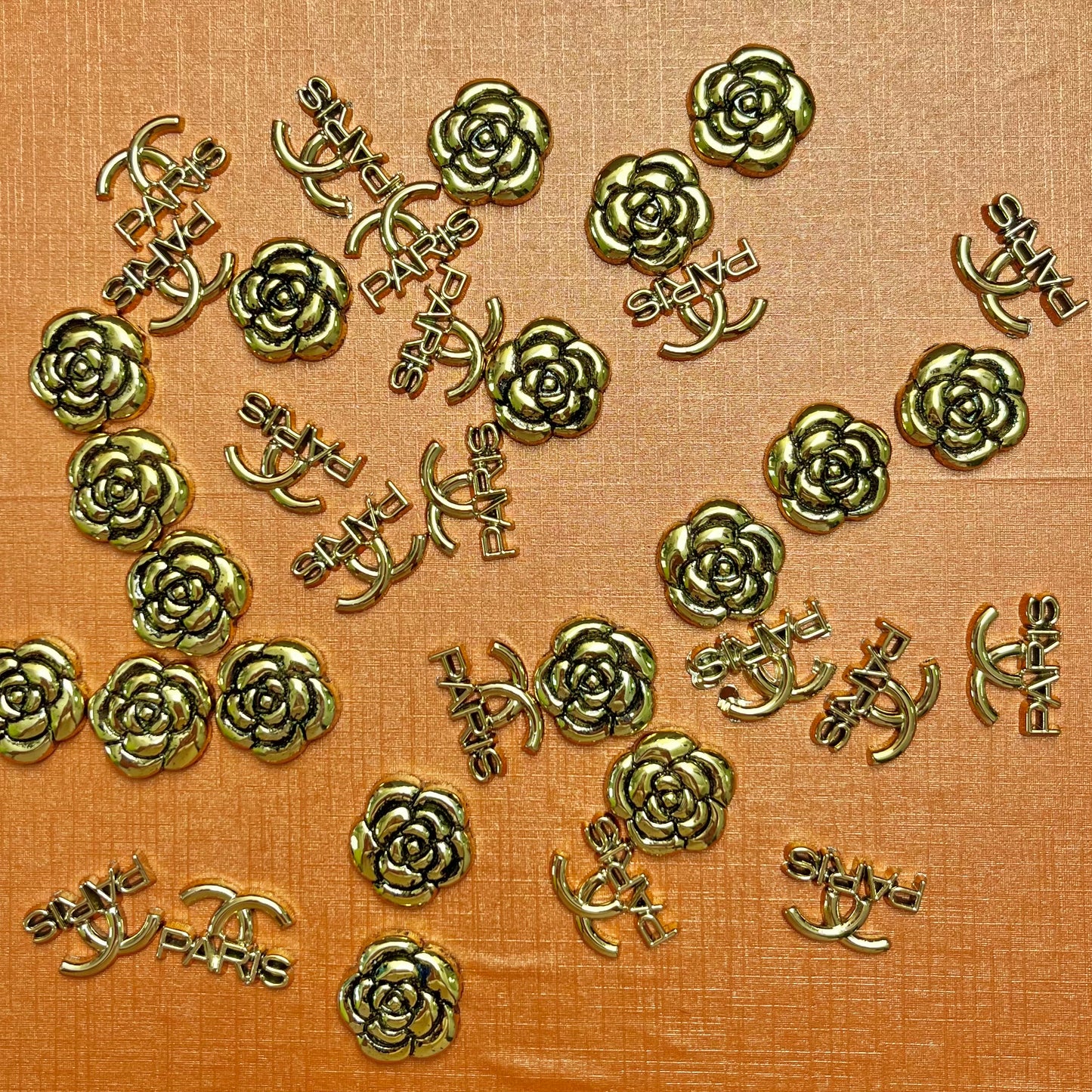 Metallic Charms- cc flowers*36 pcs