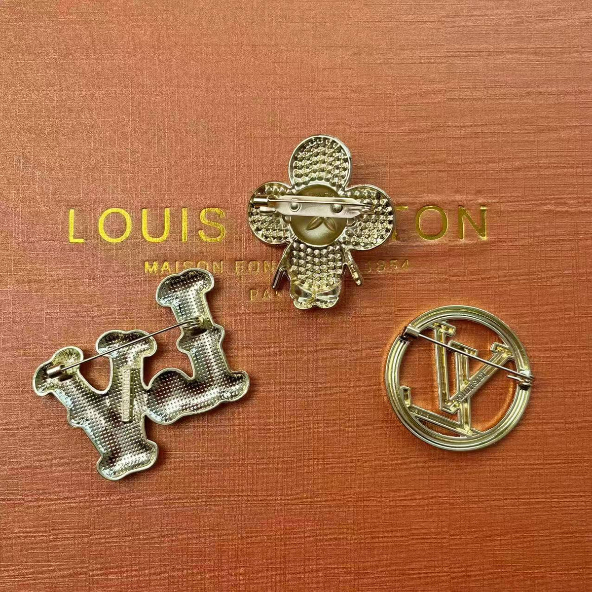 Luxe Voyage Golden Alloy Brooch Pin Set*3 pcs