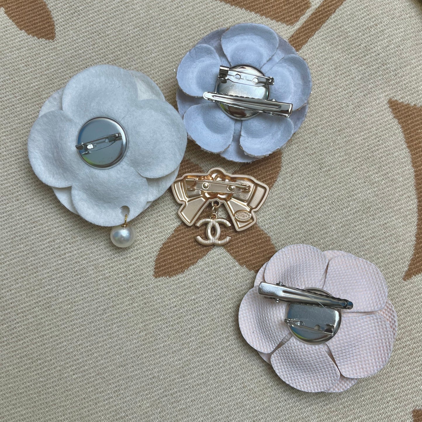 CC Brooches Combo- beige