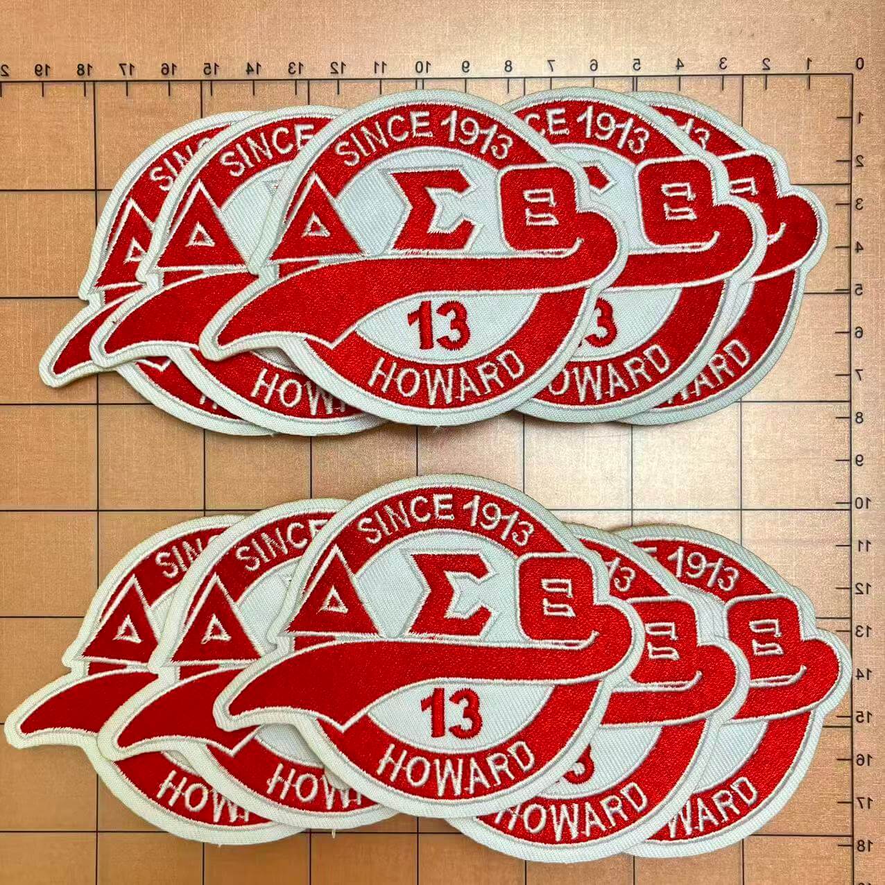 Iron-on Patches- round delta badge*10 pcs