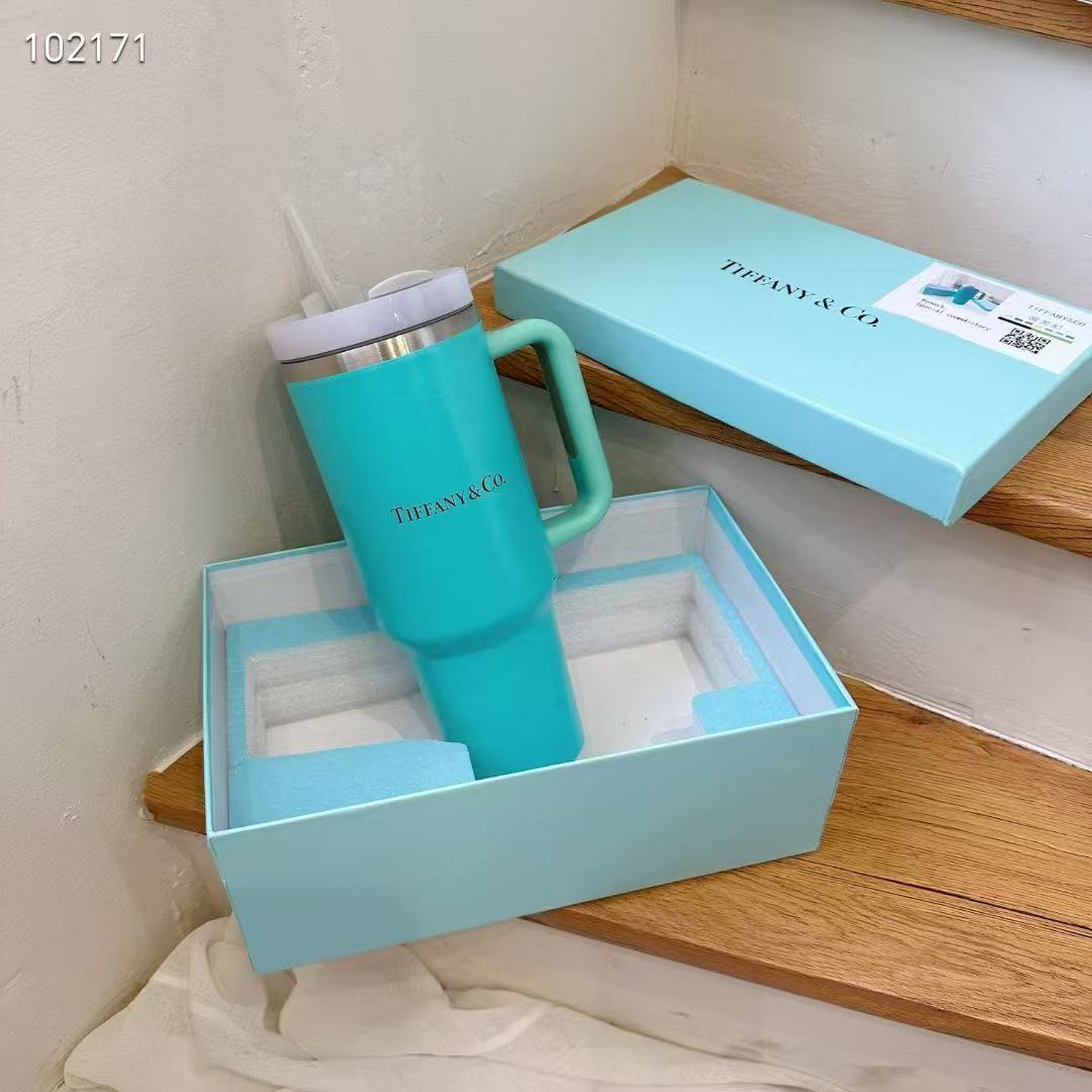 Tiff' 40oz tumblr/tumbler gift box