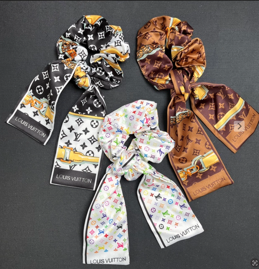 Brown/white Lulu bows with small belt