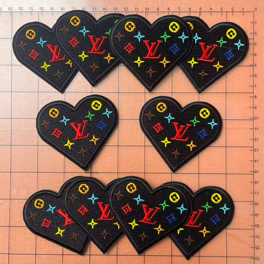 Iron-on Patches-blk Lulu heart with colorful pattern*10 pcs
