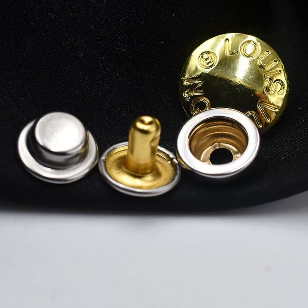 DIY vintage button