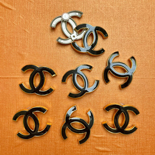 Crocharms(Metallic)- big black cc*8 pcs
