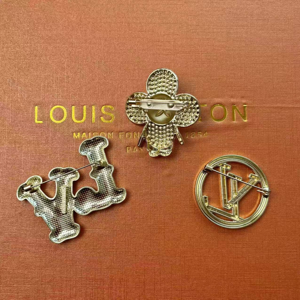 Luxe Voyage Golden Alloy Brooch Pin Set*3 pcs