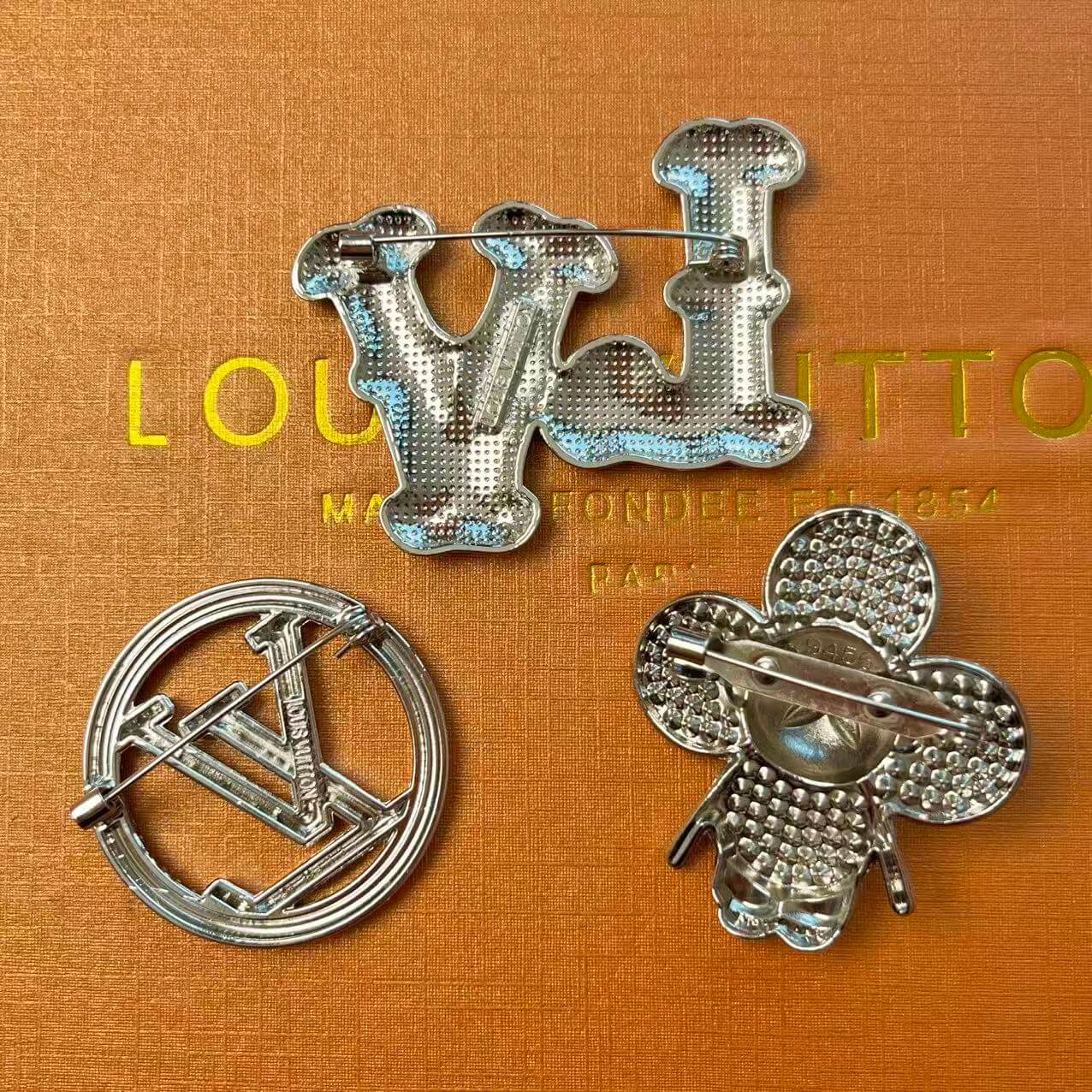 Luxe Voyage Silver Alloy Brooch Pin Set*3 pcs