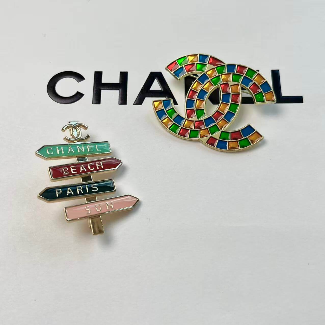 Cocoa Crush Golden Vibrant Checker Alloy Brooch Pin Set*2 pcs