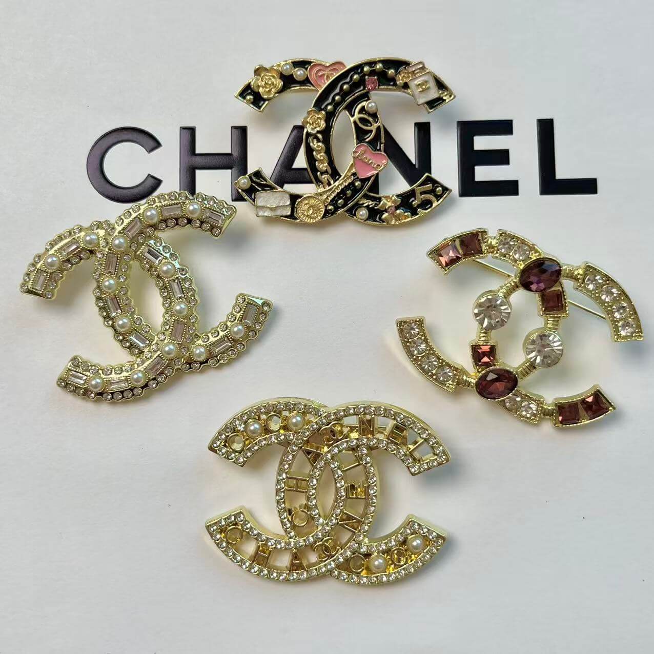 Cocoa Crush Golden Alloy Brooch Pin Set*4 pcs